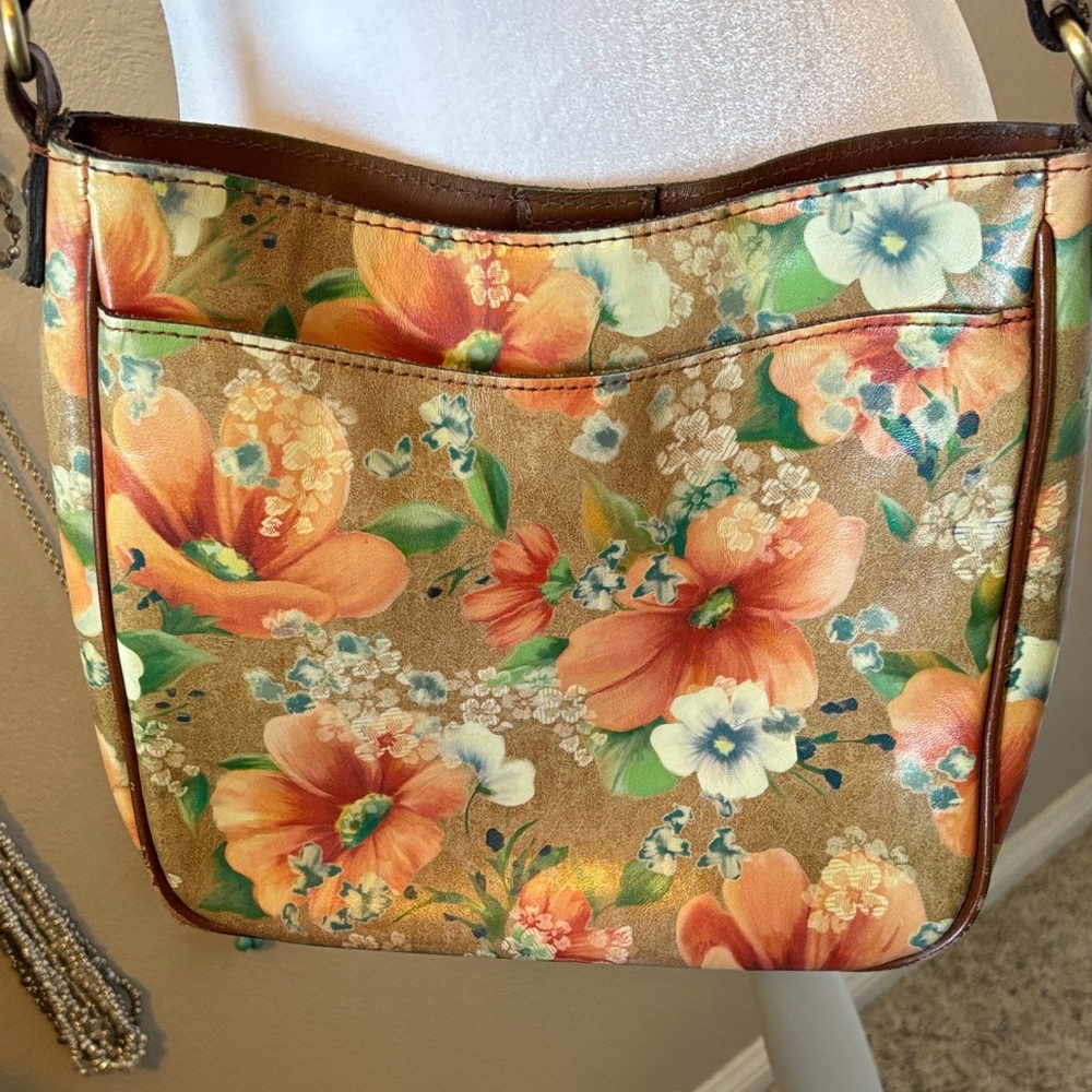 Patricia Nash Leather Tote Apricot Blossoms 12” wide Women's Bag